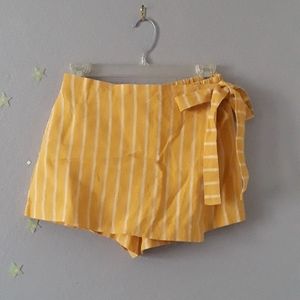 Yellow striped side tie skort shorts